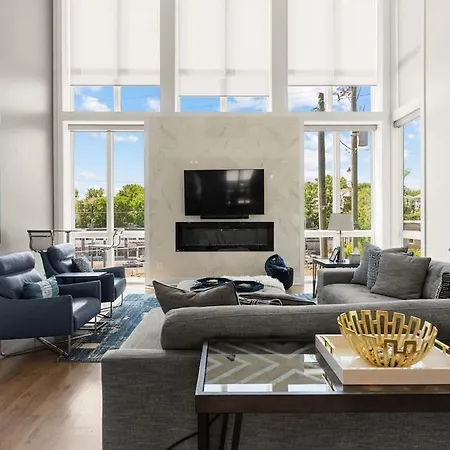 Luxury Home With Huge Rooftop And 7 Beds